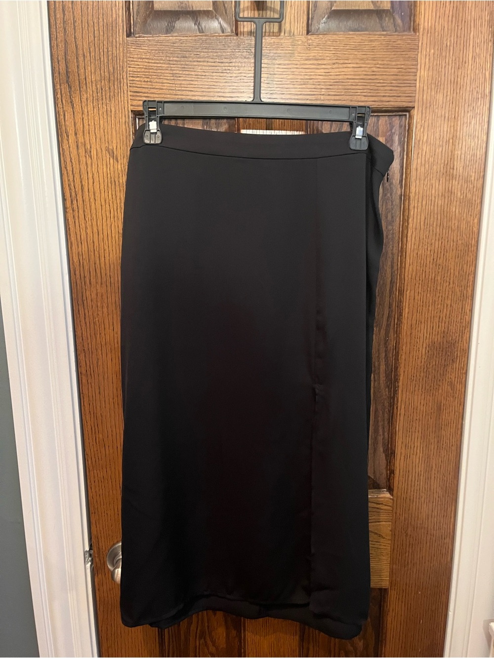 BCBGeneration Black Midi Skirt - Sleek A-Line Silhouette